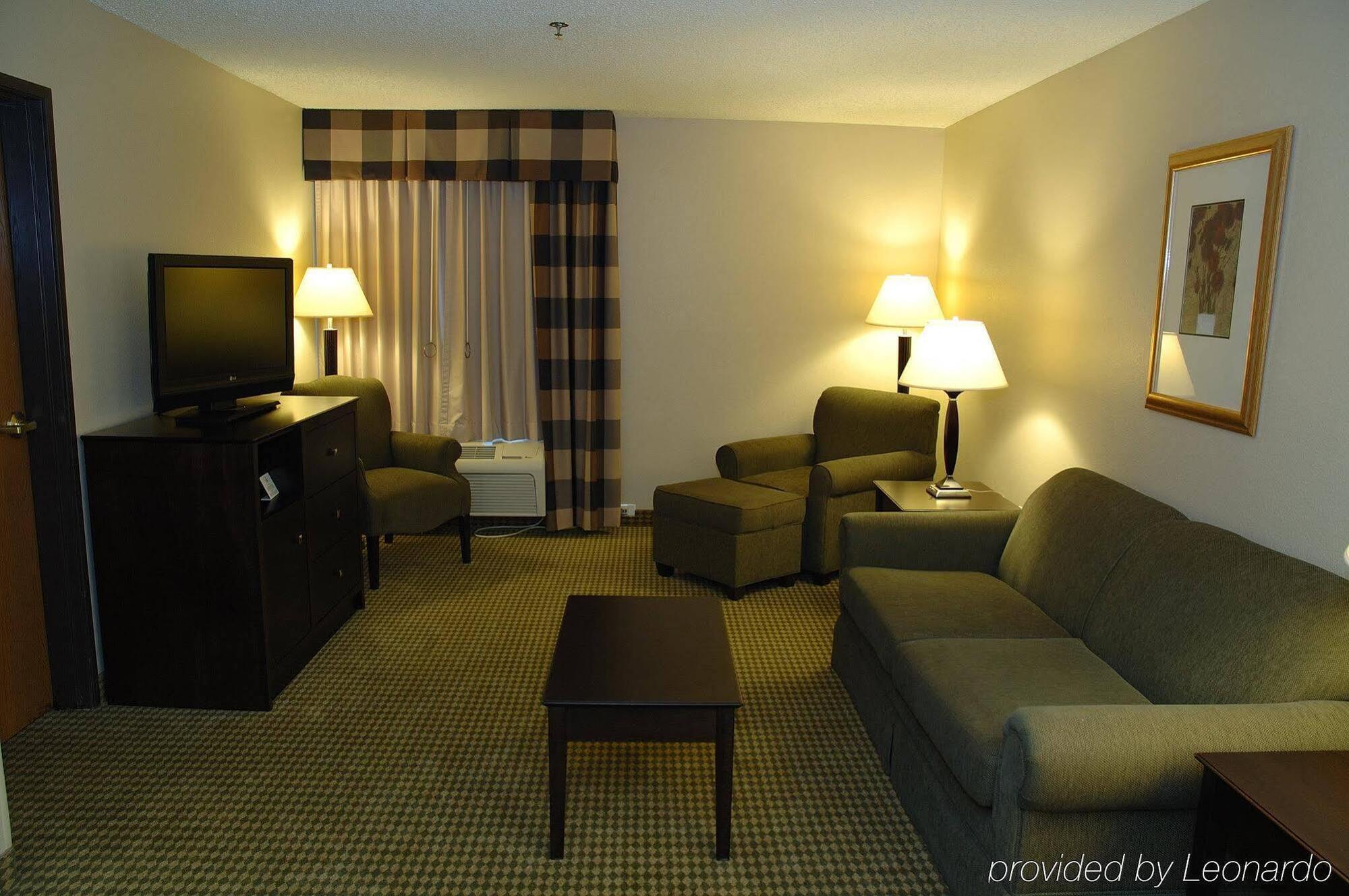 Hotel Express And Worth/i-20